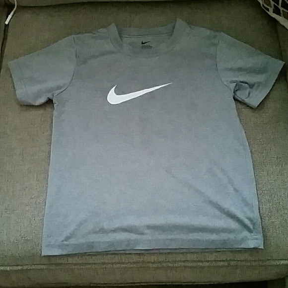Nike Other - Boys Nike dri fit tee